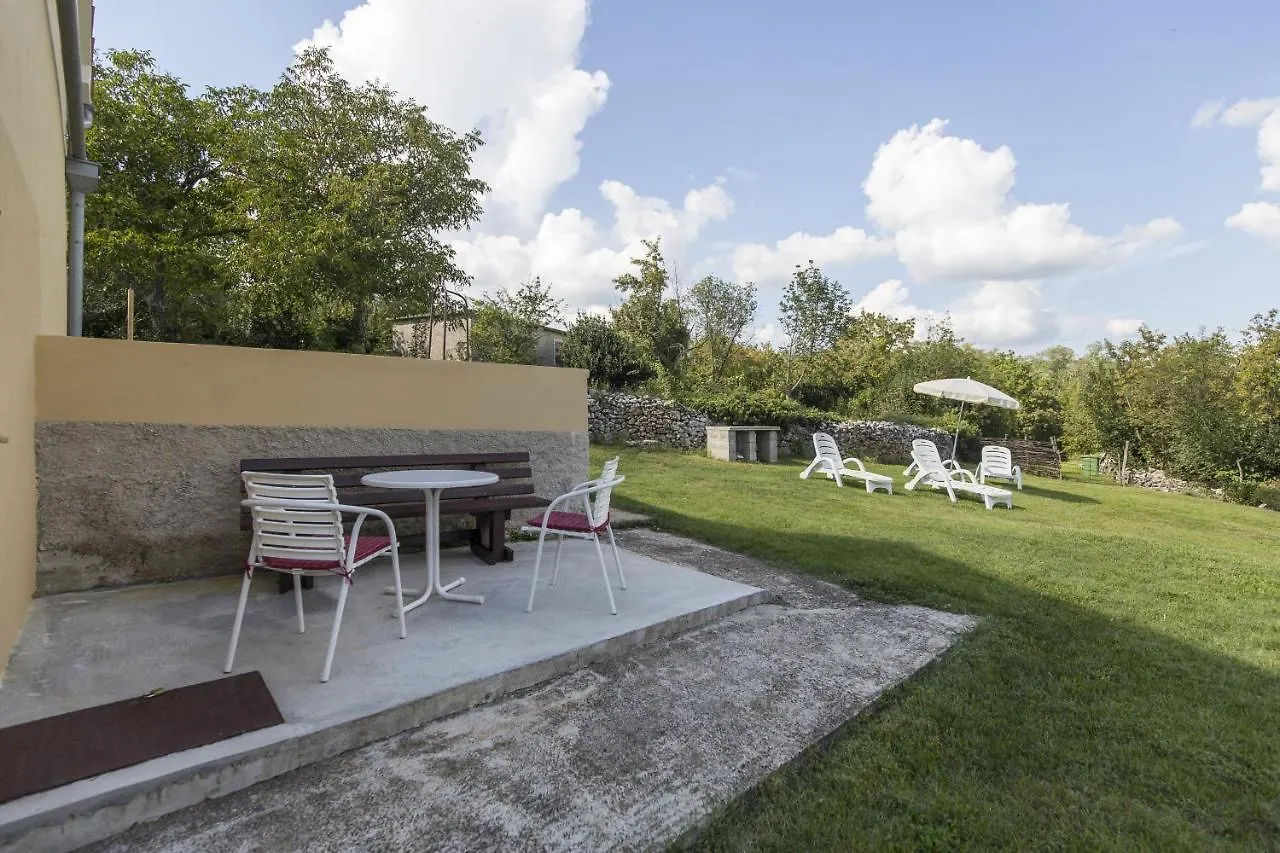 Casa de Férias Holiday House With A Parking Space Mali Turini Labin
